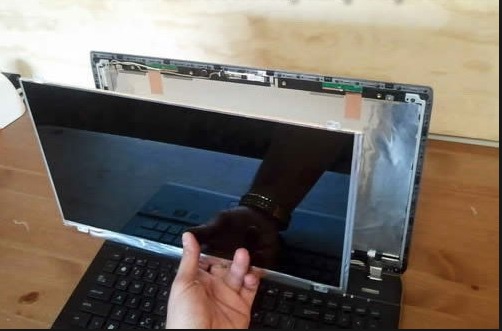 Thay màn hình laptop Bình Dương uy tín