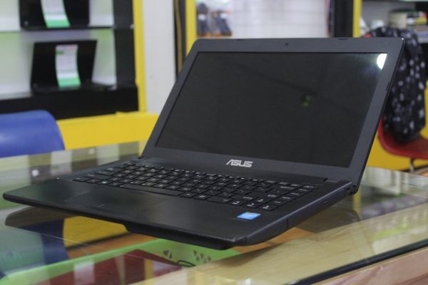 Laptop Asus X451CA Intel Celeron 1007U